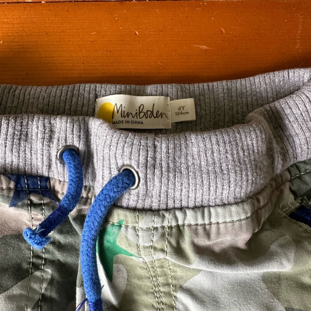 Mini Boden boy shorts